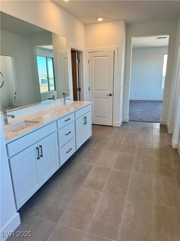 10278 Dawnville Walk Street, Las Vegas, NV 89141