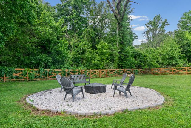 46 Bunker Hill Rd, Clarksville, TN 37042