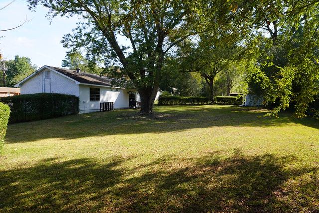 6 Jamestown Court, Columbus, GA 31909