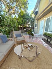 1040 N Sierra Bonita Avenue 1, West Hollywood, CA 90046