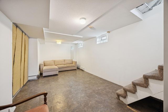 1676 Hague Avenue, Saint Paul, MN 55104