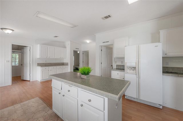16048 BROOKRIDGE BOULEVARD, Brooksville, FL 34613