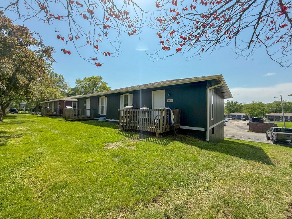 207 N WEST BLVD, Columbia, MO 65203