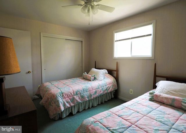 203 MERIDEN DR, Newark, DE 19711