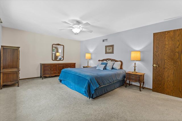 4857 Alcyn DRIVE, Racine, WI 53402