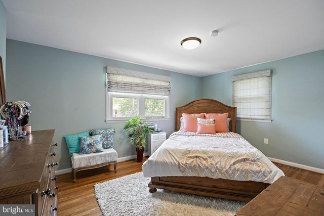 1010 GRAYLYN RD, Wilmington, DE 19803