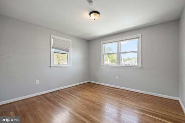 1010 GRAYLYN RD, Wilmington, DE 19803