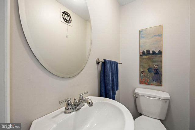 1010 GRAYLYN RD, Wilmington, DE 19803