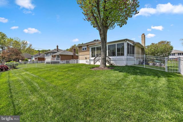 1010 GRAYLYN RD, Wilmington, DE 19803