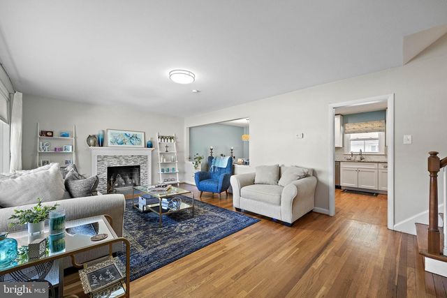 1010 GRAYLYN RD, Wilmington, DE 19803