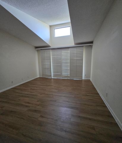 1009 Green Pine Boulevard D3, West Palm Beach, FL 33409