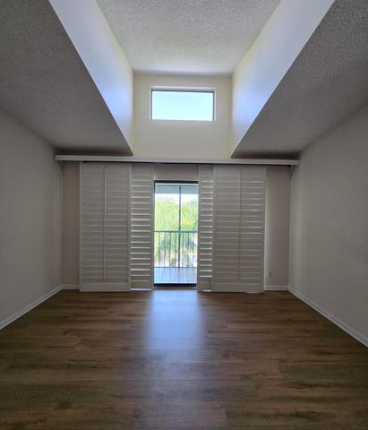 1009 Green Pine Boulevard D3, West Palm Beach, FL 33409