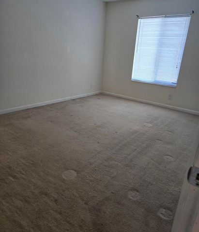 1009 Green Pine Boulevard D3, West Palm Beach, FL 33409