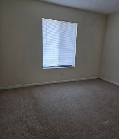 1009 Green Pine Boulevard D3, West Palm Beach, FL 33409