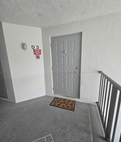 1009 Green Pine Boulevard D3, West Palm Beach, FL 33409