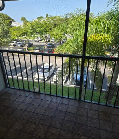 1009 Green Pine Boulevard D3, West Palm Beach, FL 33409