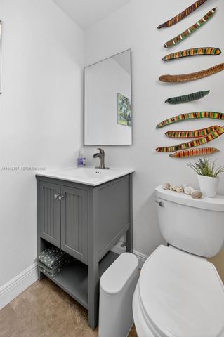 8125 SW 184th Ter, Cutler Bay, FL 33157