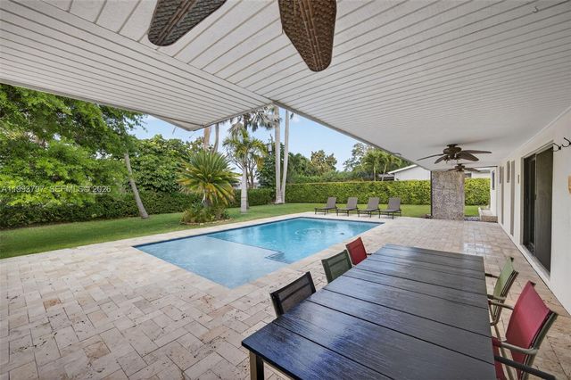 8125 SW 184th Ter, Cutler Bay, FL 33157