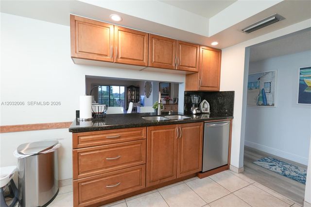 16051 Blatt Boulevard 401, Weston, FL 33326