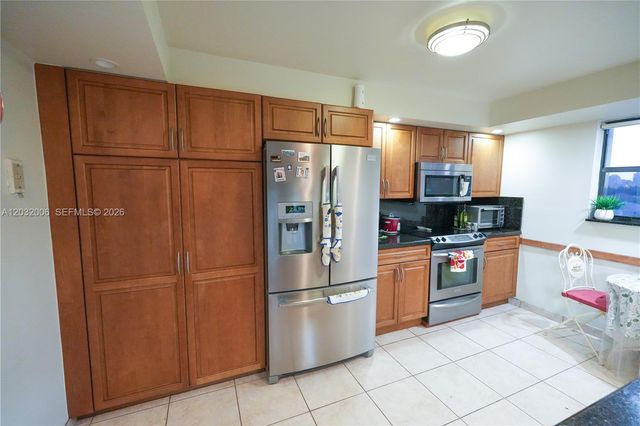 16051 Blatt Boulevard 401, Weston, FL 33326