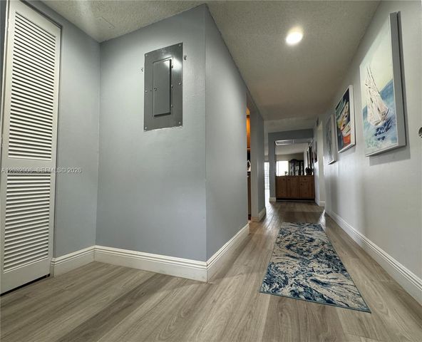 16051 Blatt Boulevard 401, Weston, FL 33326