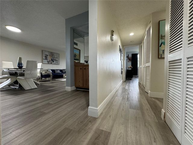16051 Blatt Boulevard 401, Weston, FL 33326