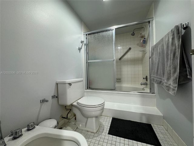 16051 Blatt Boulevard 401, Weston, FL 33326