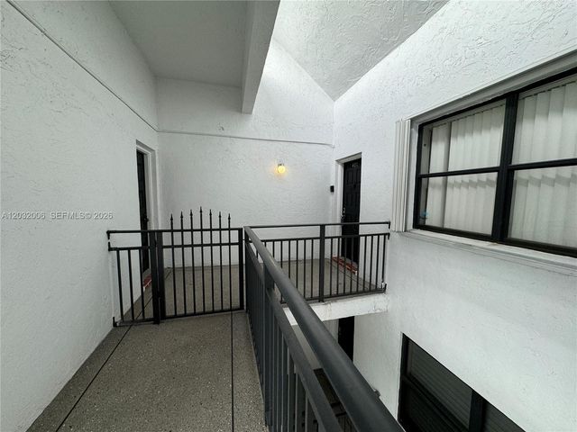 16051 Blatt Boulevard 401, Weston, FL 33326