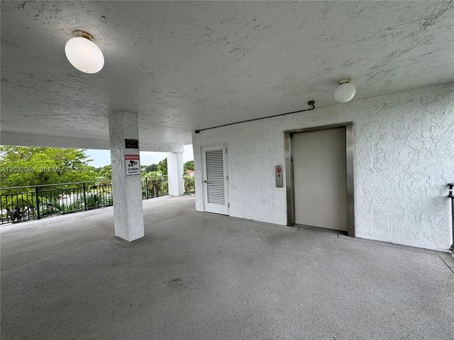 16051 Blatt Boulevard 401, Weston, FL 33326