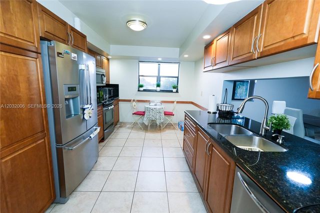 16051 Blatt Boulevard 401, Weston, FL 33326