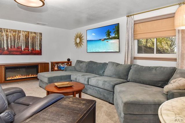 1321 W Abriendo Ave, Pueblo, CO 81004