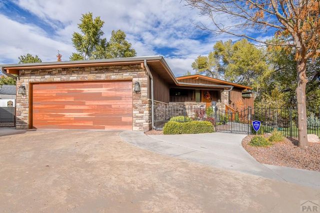 1321 W Abriendo Ave, Pueblo, CO 81004