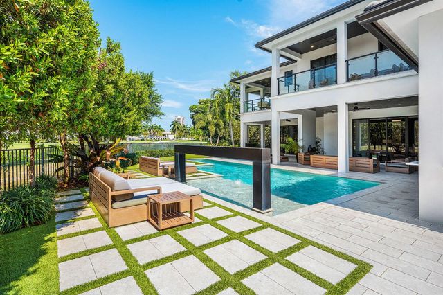 117 Thatch Palm Cove, Boca Raton, FL 33432