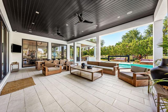 117 Thatch Palm Cove, Boca Raton, FL 33432