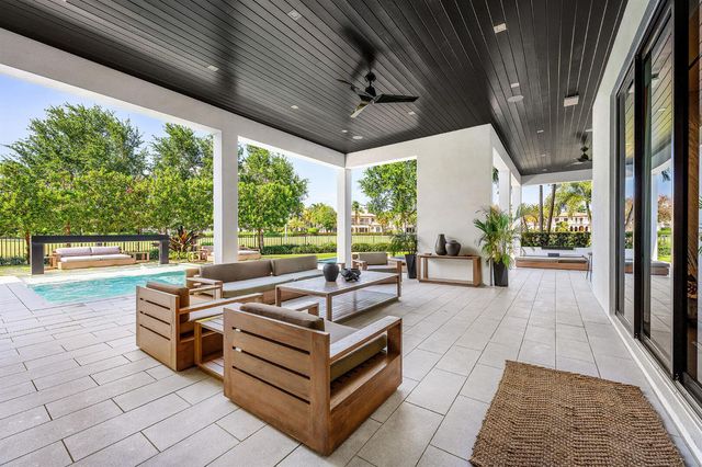 117 Thatch Palm Cove, Boca Raton, FL 33432