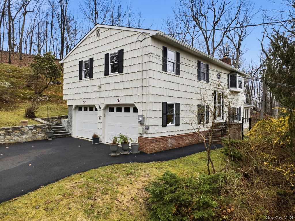 31 Colonel Enoch Drive, Carmel, NY 10512