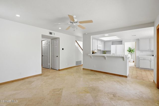 2280 Meadowside Drive, Thousand Oaks, CA 91362