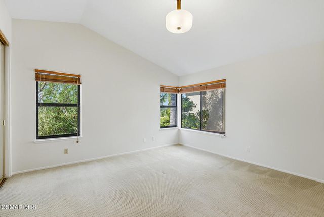 2280 Meadowside Drive, Thousand Oaks, CA 91362