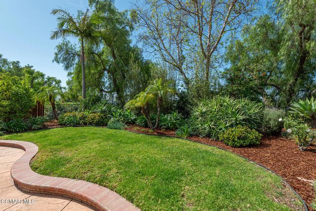 2280 Meadowside Drive, Thousand Oaks, CA 91362