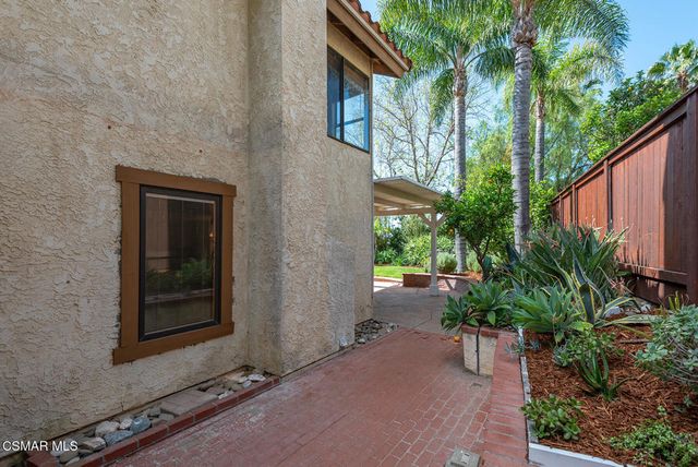 2280 Meadowside Drive, Thousand Oaks, CA 91362