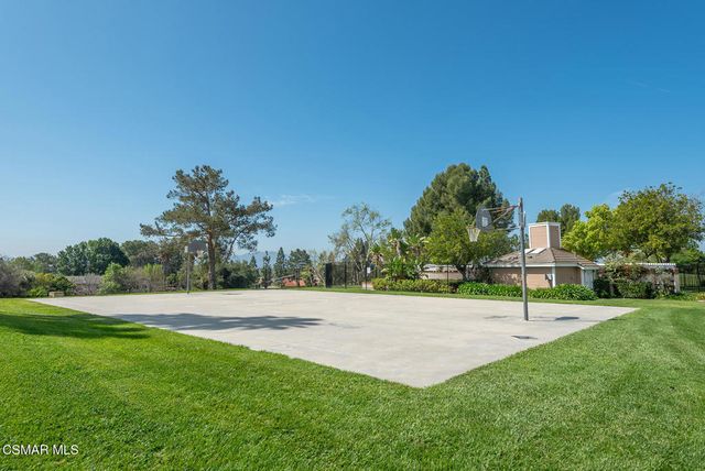 2280 Meadowside Drive, Thousand Oaks, CA 91362