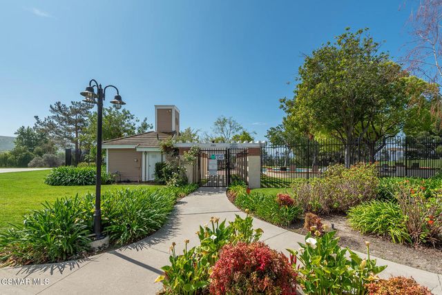 2280 Meadowside Drive, Thousand Oaks, CA 91362