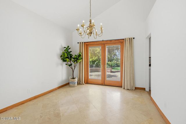 2280 Meadowside Drive, Thousand Oaks, CA 91362