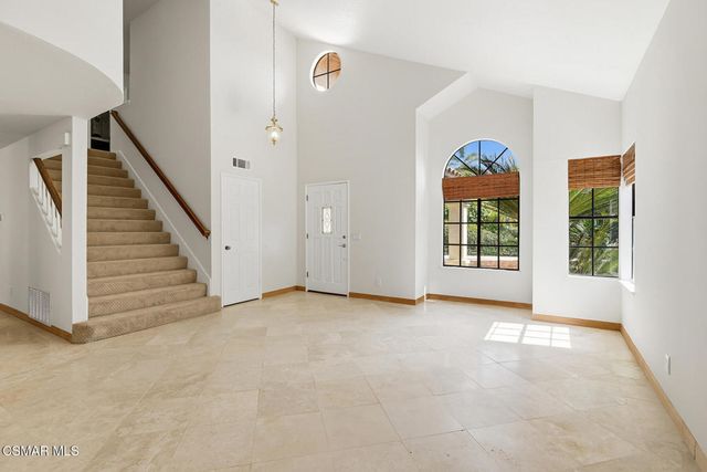 2280 Meadowside Drive, Thousand Oaks, CA 91362