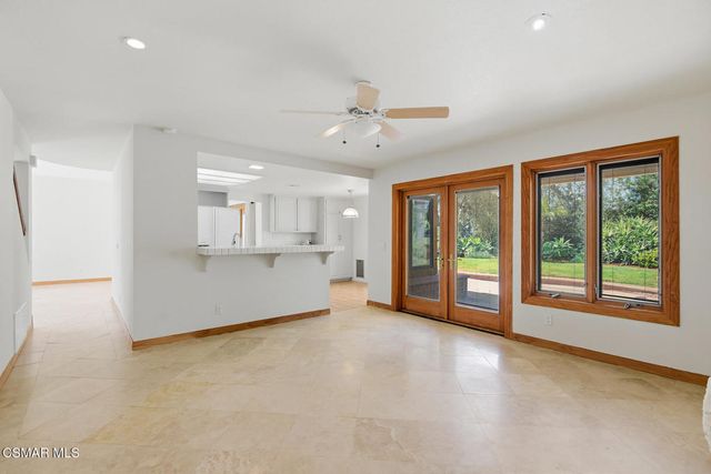 2280 Meadowside Drive, Thousand Oaks, CA 91362