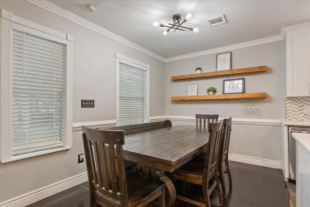 719 Wooded Crest Drive, Woodway, TX 76712