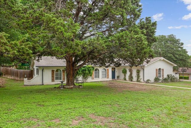 719 Wooded Crest Drive, Woodway, TX 76712