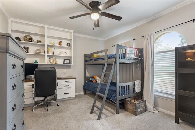 719 Wooded Crest Drive, Woodway, TX 76712