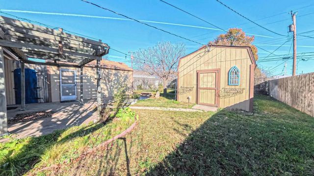 2705 S TAYLOR Street, Amarillo, TX 79109