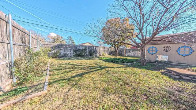 2705 S TAYLOR Street, Amarillo, TX 79109